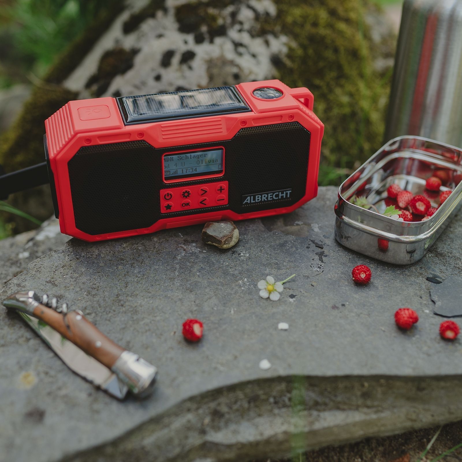 Albrecht Radio DR 112 Outdoor DAB+, Akku, Kurbel, Bluetooth, Stereo, rot/schwarz